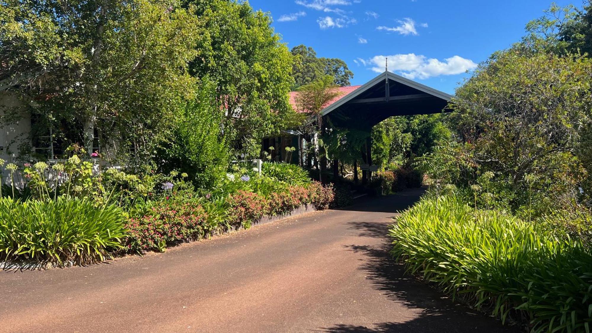 Karri Forest Motel Pemberton Buitenkant foto