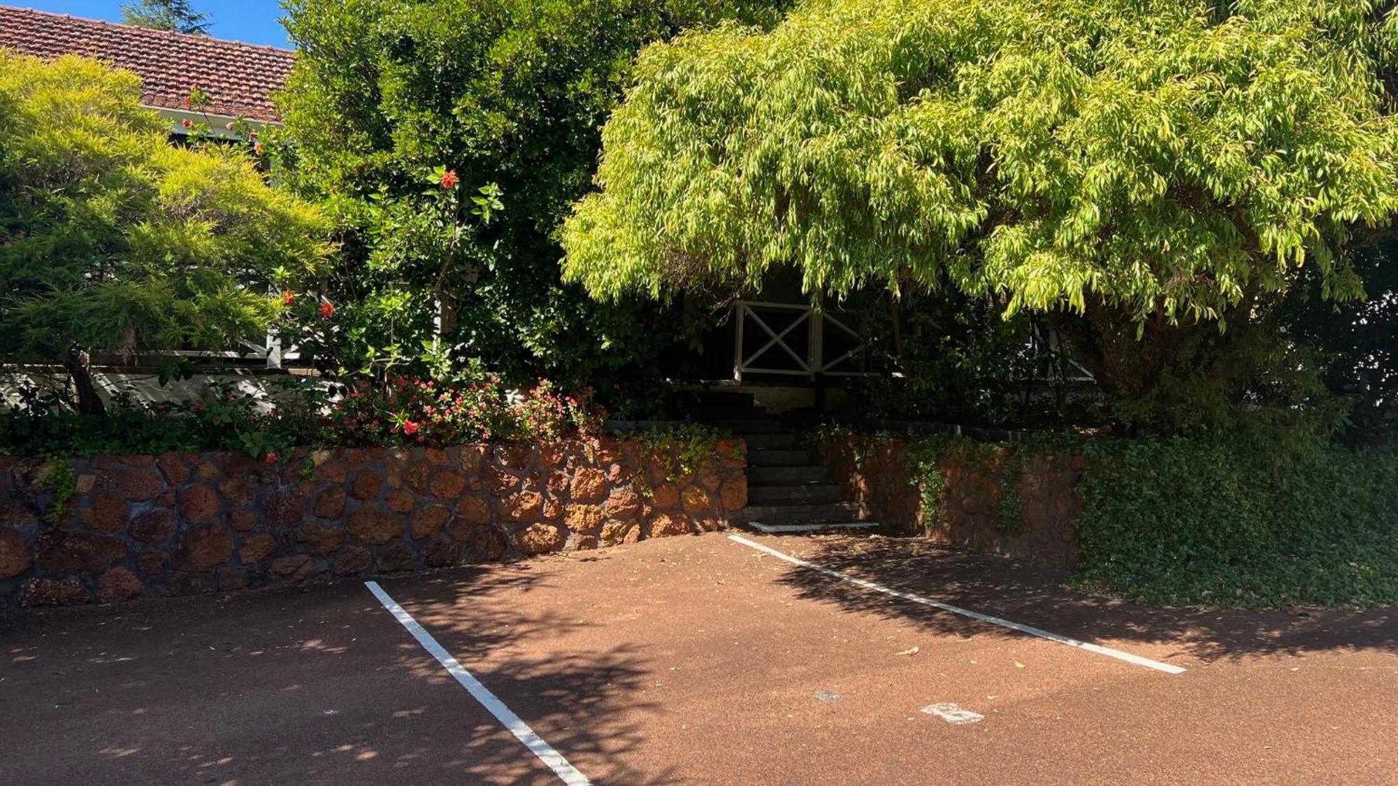 Karri Forest Motel Pemberton Buitenkant foto